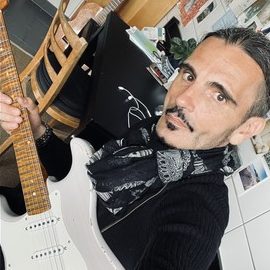 Cours de guitare à Voiron : trouver le meilleur professeur de guitare près de chez vous